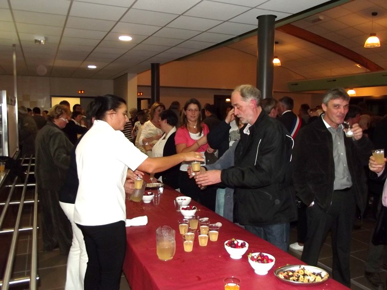 Inauguration de la cantine-garderie